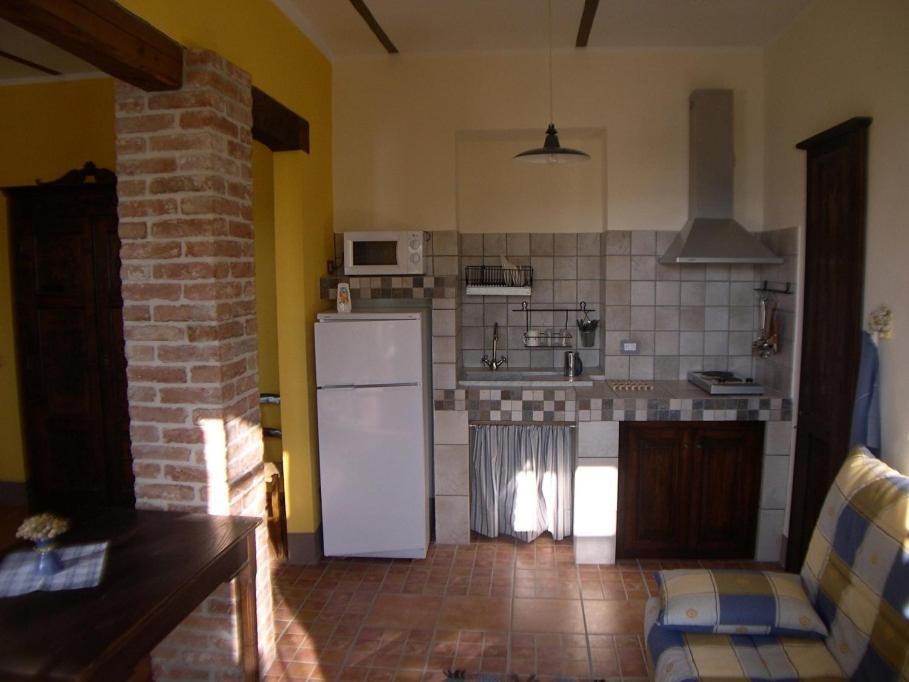 Villa Cascina Sant'Eufemia Sinio Habitación foto